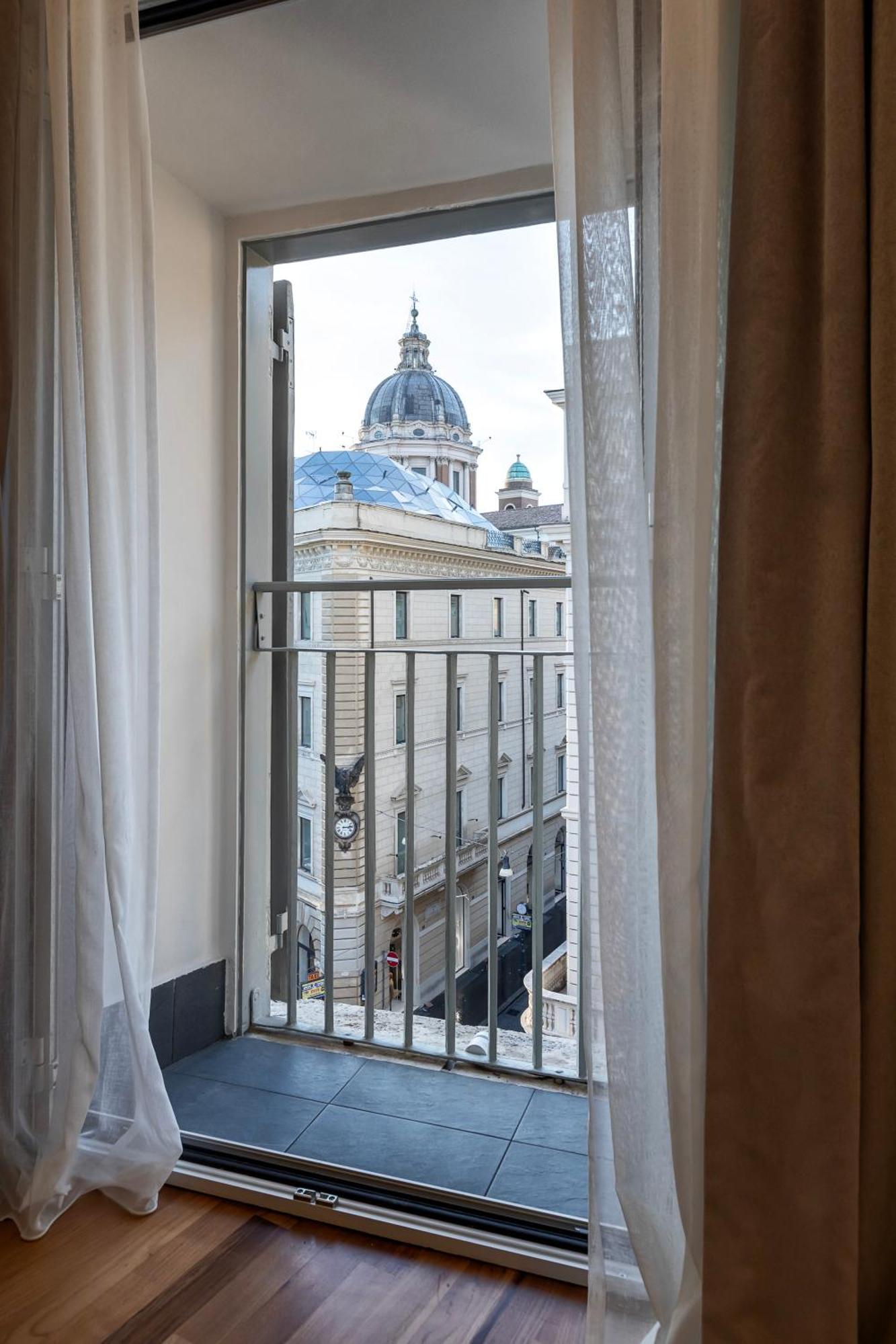 Hotel Goldoni 47 Rzym Zewnętrze zdjęcie